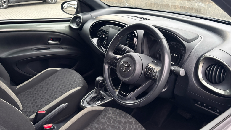 Toyota Aygo X 1.0 VVT-i Edge 5dr Auto Petrol Hatchback